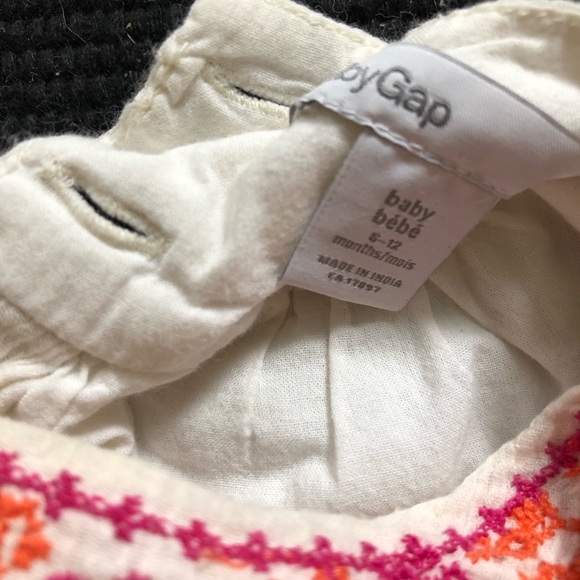 GAP Baby Top. - Picture 2 of 2